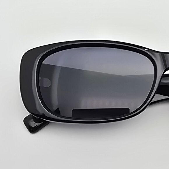 Le Specs Unreal! 1902078 Shiny Black Frame Smoke Grey Lens Sunglasses 52-16-140 - Picture 16 of 16